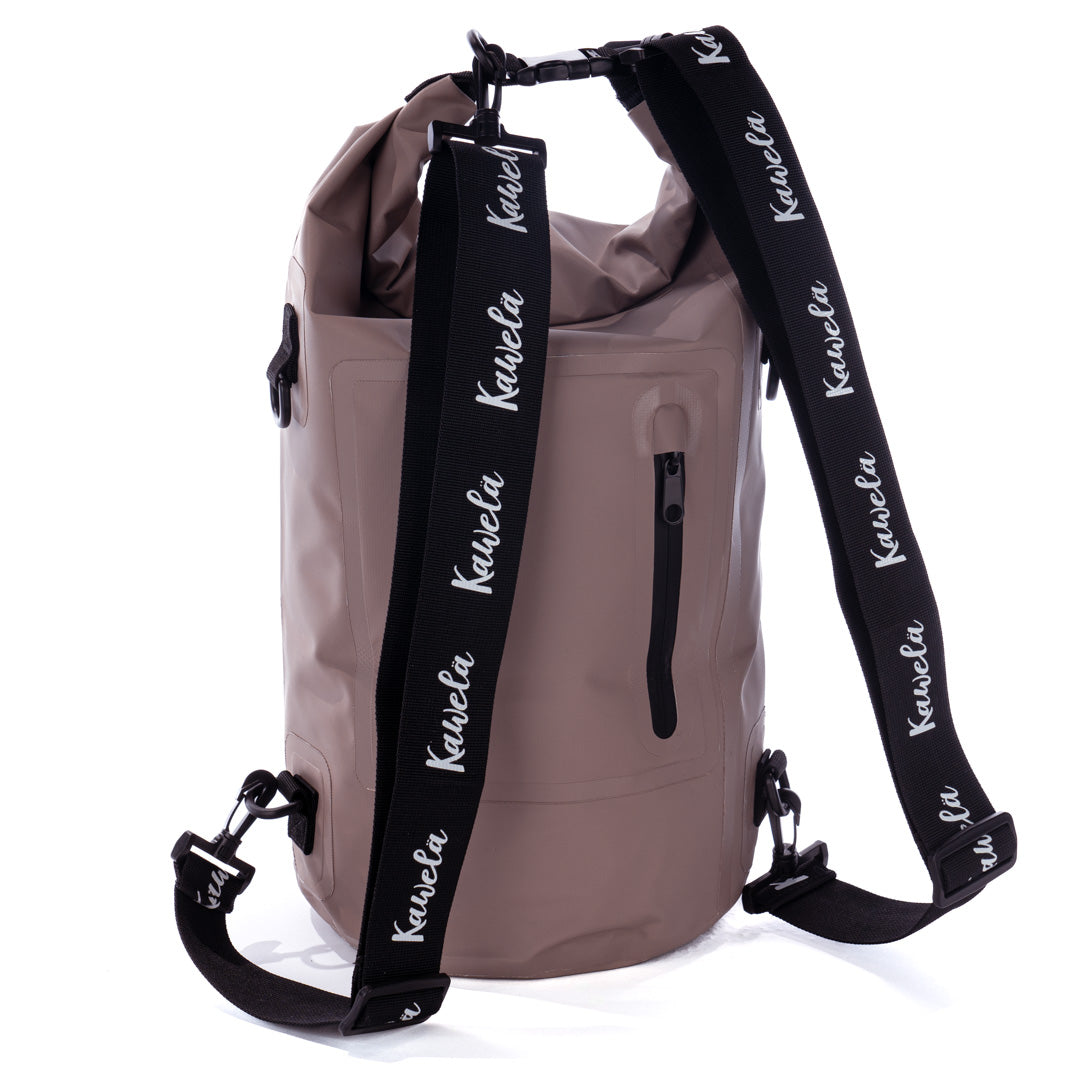 Sac étanche brun KAWELÄ Bangkok avec fermeture robuste, idéal pour protéger vos effets en milieu humide.