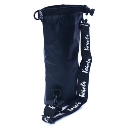 Sac étanche SAN LORENZO de la marque KAWELÄ, en tissu noir, avec fermeture résistante, idéal pour activités outdoor.