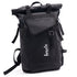 Sac à dos Brooks KAWELÄ noir avec poches zippées et bretelles rembourrées, vue de face.