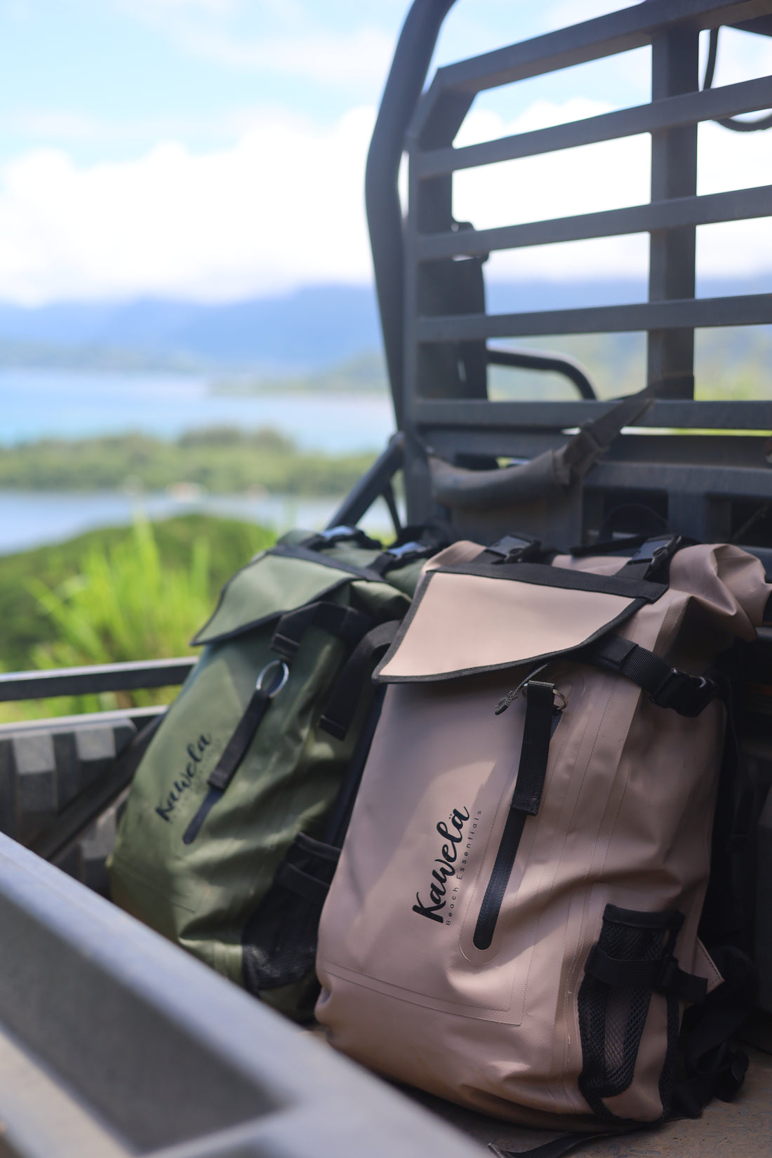 Sac à dos étanche KAWELÄ de 20L avec compartiments résistants, idéal pour les activités de plein air et les aventures.