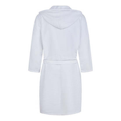 Serviette de bain blanc WHITEHORSE de la marque KAWELÄ, douce et absorbante, idéale pour se sécher après la baignade.