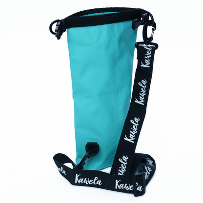 Sac étanche KAWELÄ Virginia Beach avec fermeture sécurisée, aspect robuste et pratique pour la plage ou les activités nautiques.