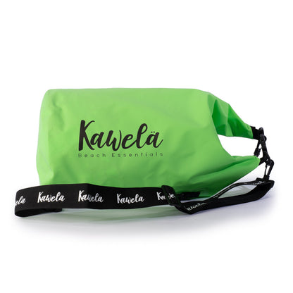Sac étanche KAWELÄ Greenwood de couleur verte, conçu pour protéger vos affaires de l&