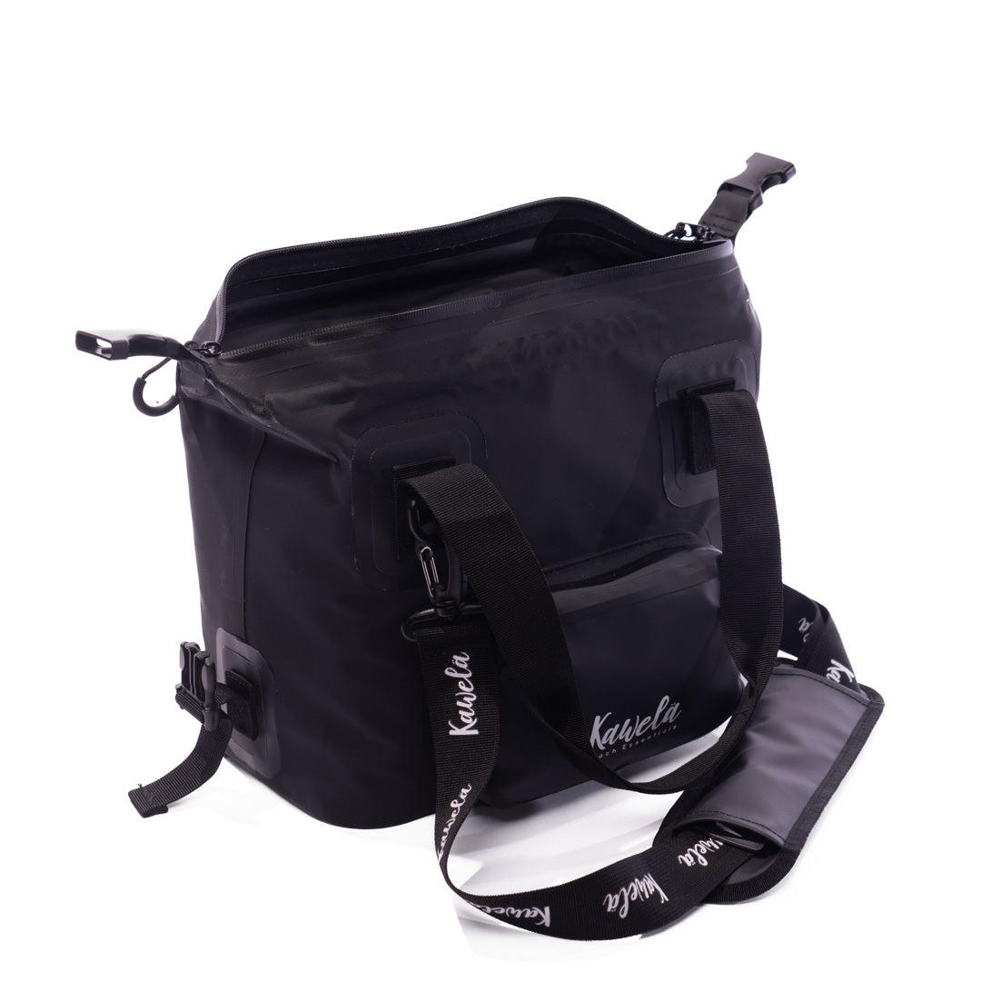 Boîte à lunch KAWELÄ OSLO de 10L, en plastique durable, avec compartiments pour le déjeuner, vue de face.