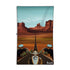 Serviette de plage Monument Valley de la marque Kawelä avec motif coloré et panoramique, idéale pour la plage ou la piscine.