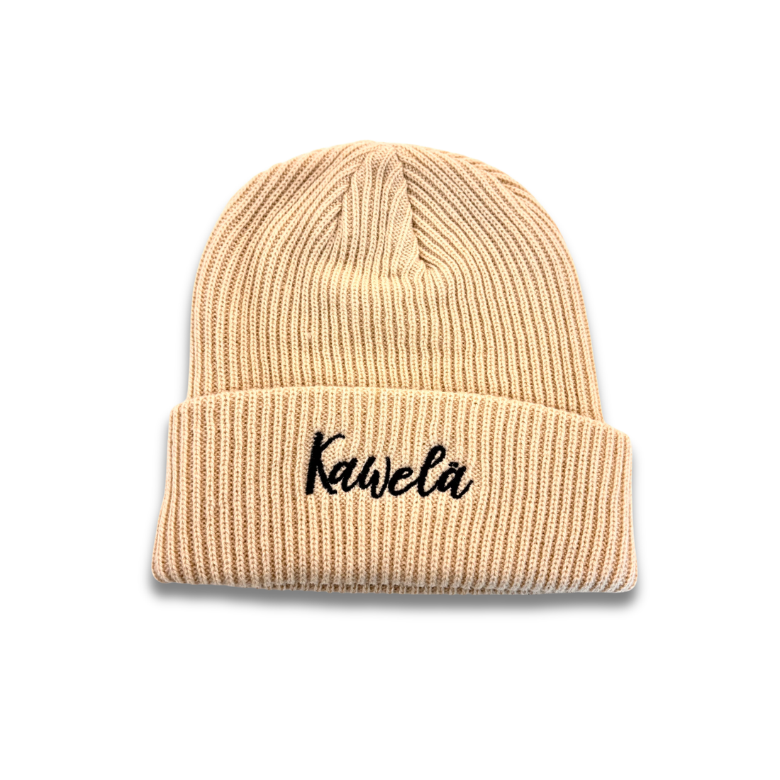 Tuque tricot beige de la marque KAWELÄ, en laine douce, portée sur la tête, style chaud et confortable pour l&