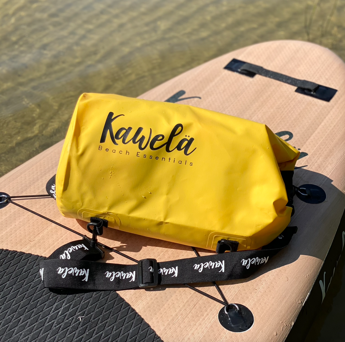 Sac étanche GOLDEN de la marque KAWELÄ, en tissu résistant, avec fermeture hermétique, conçu pour protéger vos objets de l&