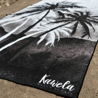 Serviette de plage KAWELÄ Los Angeles avec motif coloré, grande taille, idéale pour la plage ou la piscine.