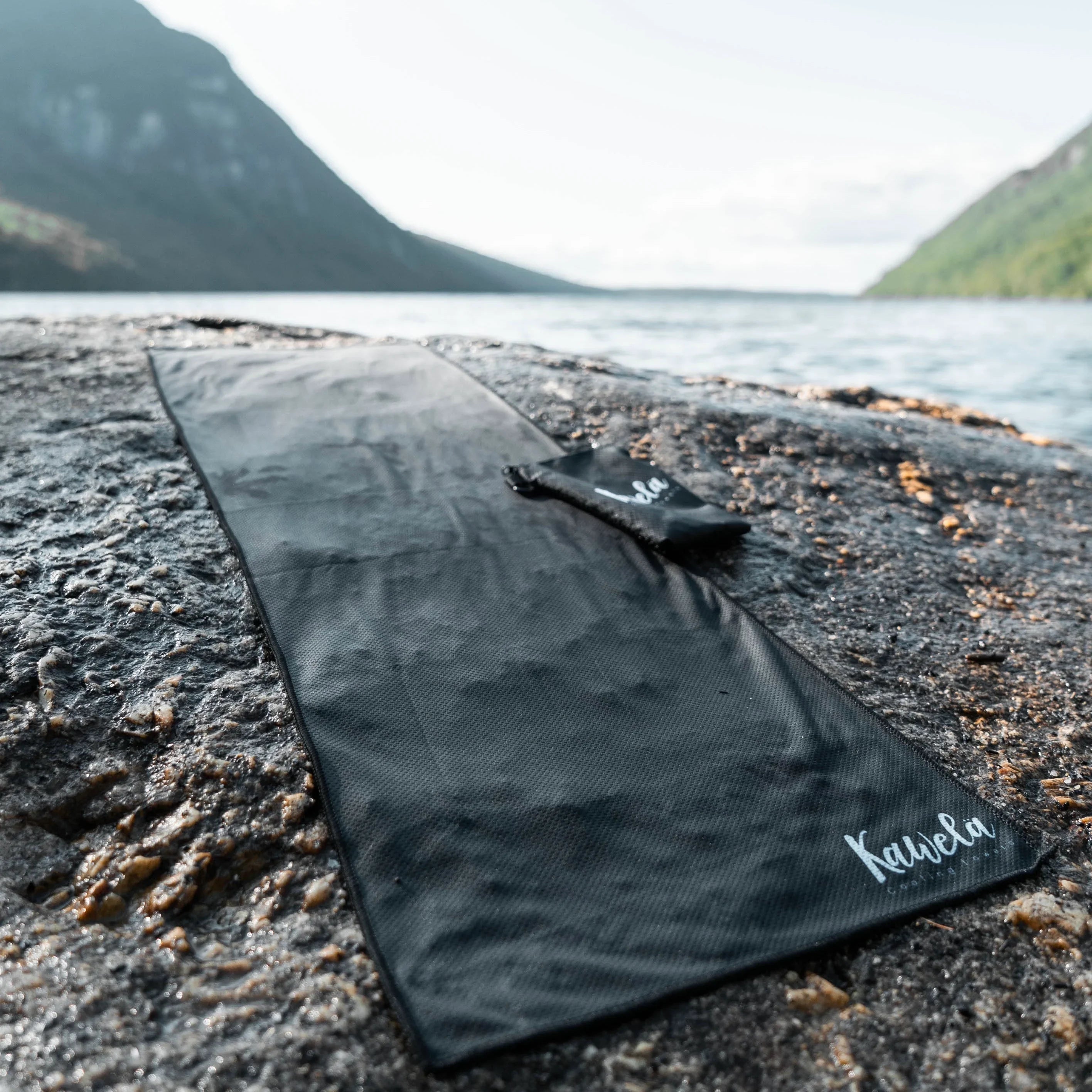 Serviettes froides Vancouvertes par KAWELÄ, pliées et prêtes à l&